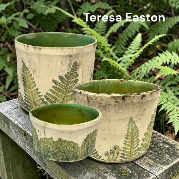 Decorative and Functional Bowls and Pots by Teresa Easton